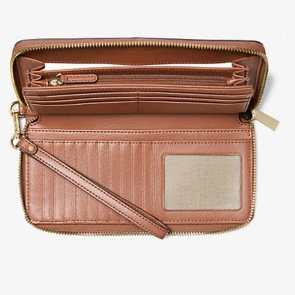 MICHAEL KORS JET SET TRAVEL LARGE CONTINENTAL WALLET $228 - Picture 4 of 8